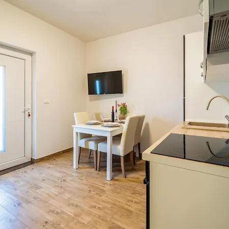Apartment 1 Bedroom Amazing In Biograd Na Moru