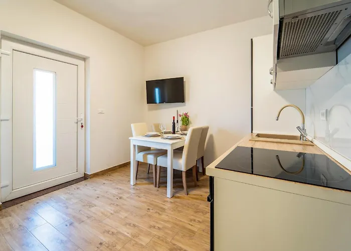 Appartement Awesome In Biograd Na Moru