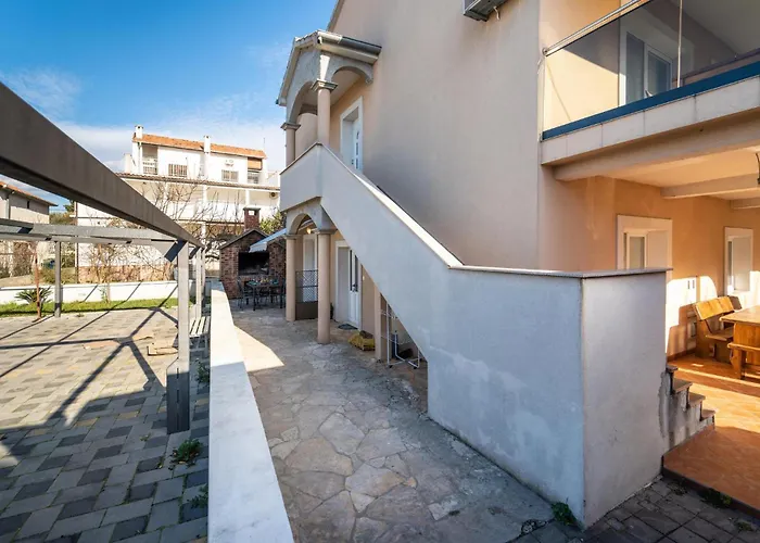 Appartement Awesome In